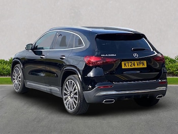 Used Mercedes-Benz GLA 2024 for sale - 76097071: Photo 2