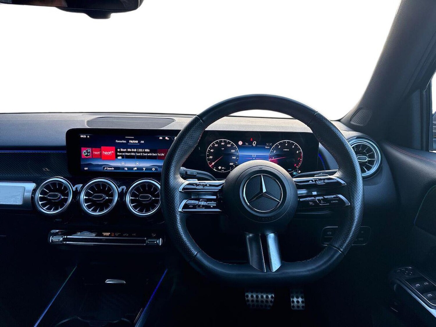 Used Mercedes-Benz GLB 2024 for sale - 76490520: Photo 11