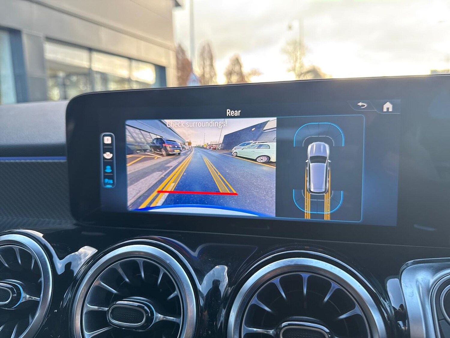 Used Mercedes-Benz GLB 2024 for sale - 76490520: Photo 25