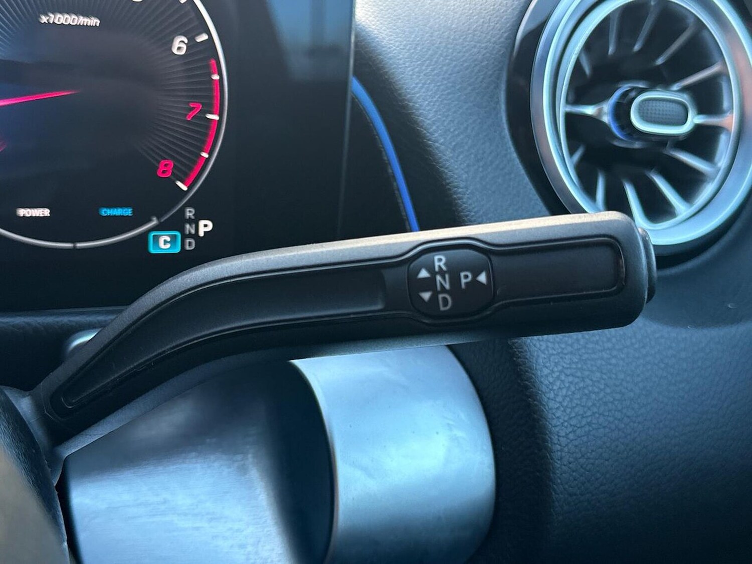 Used Mercedes-Benz GLB 2024 for sale - 76490520: Photo 31