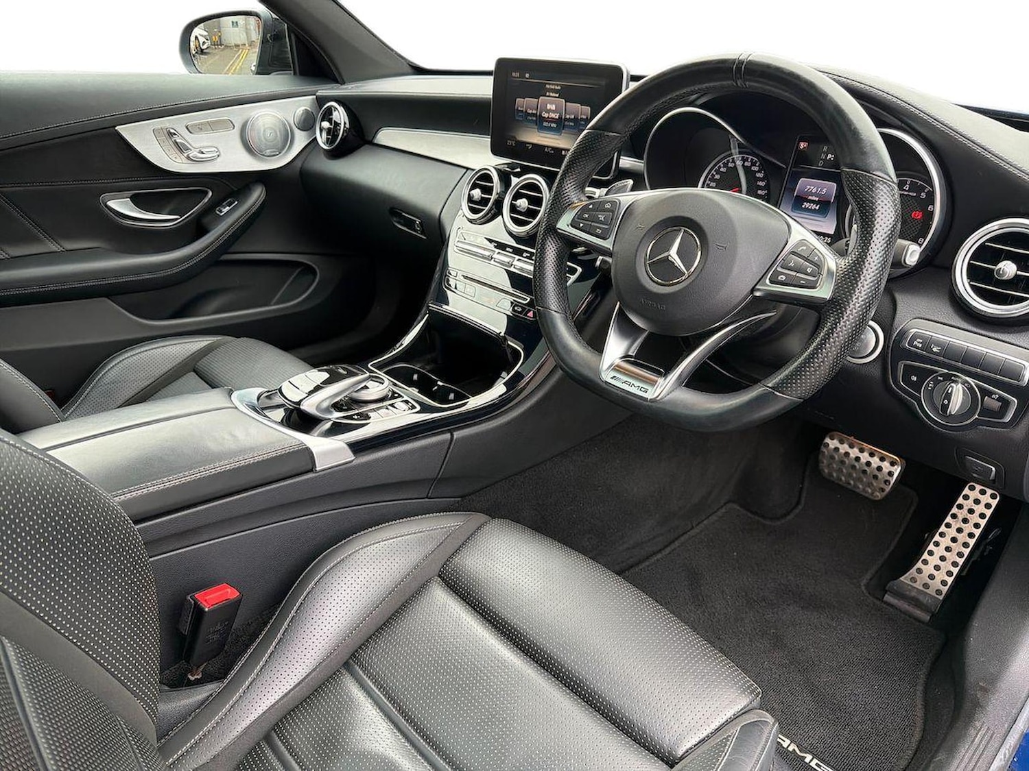 Used Mercedes-Benz C Class 2018 for sale - 76554300: Photo 15