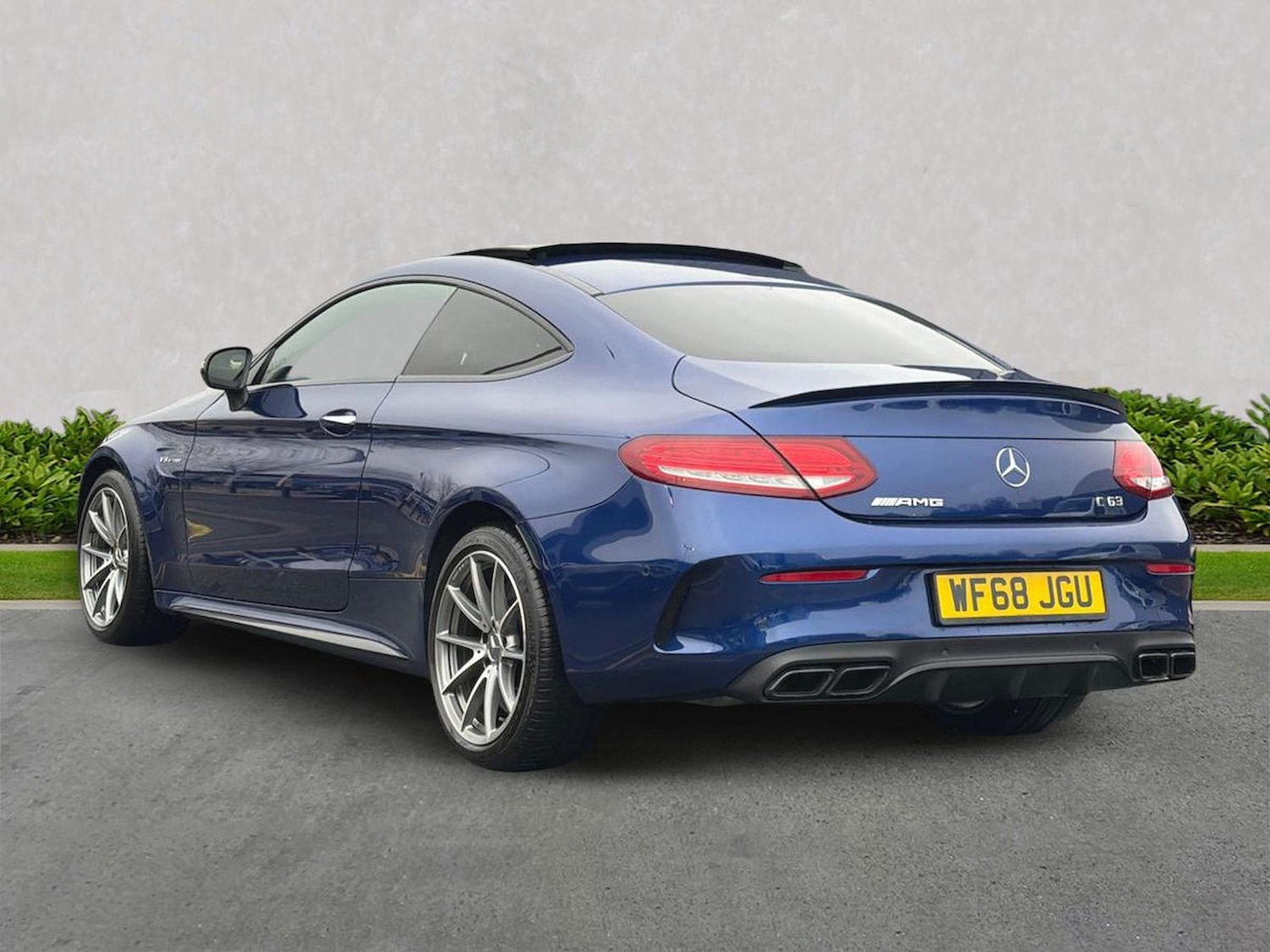 Used Mercedes-Benz C Class 2018 for sale - 76554300: Photo 2