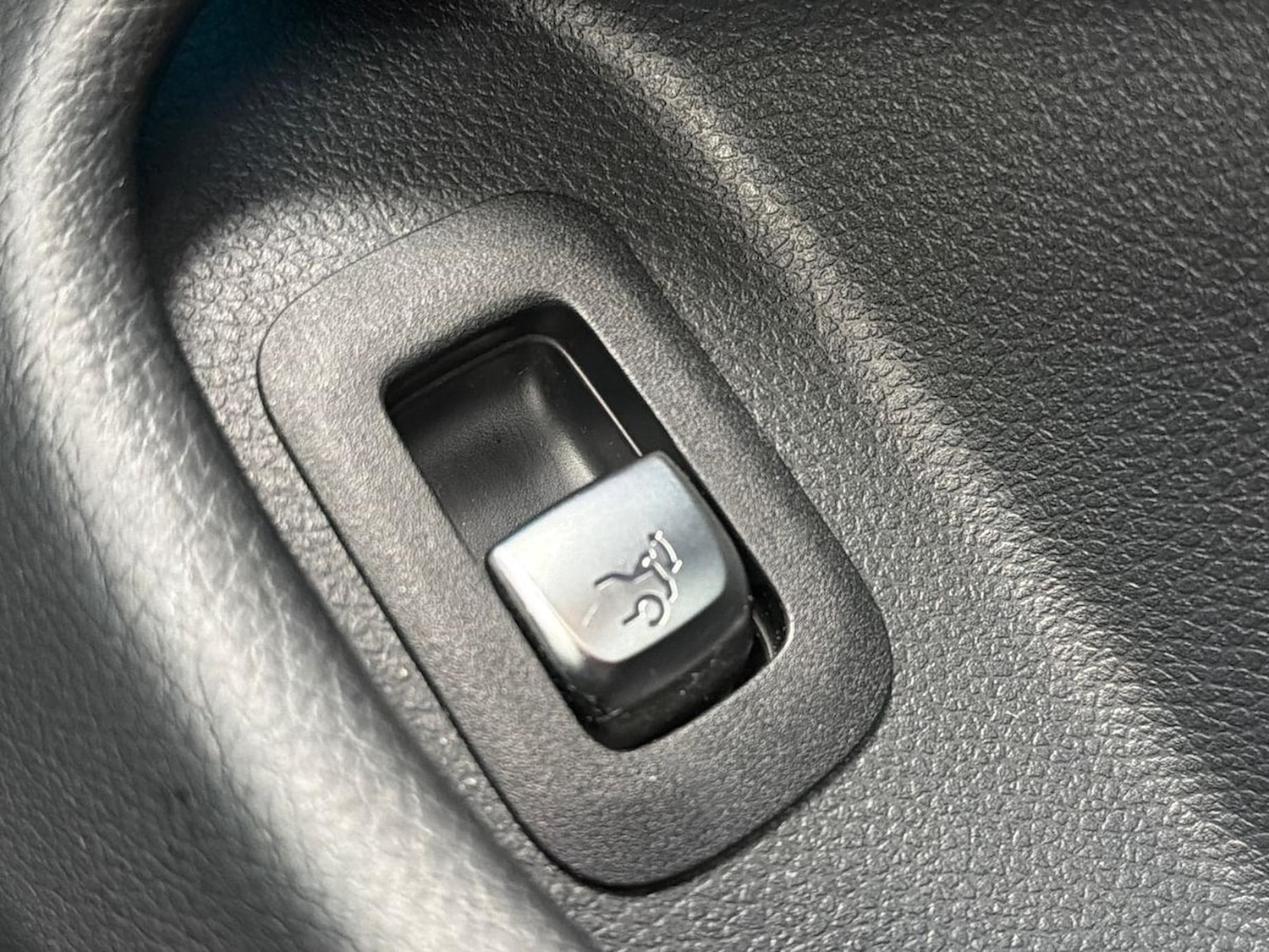 Used Mercedes-Benz C Class 2018 for sale - 76554300: Photo 22