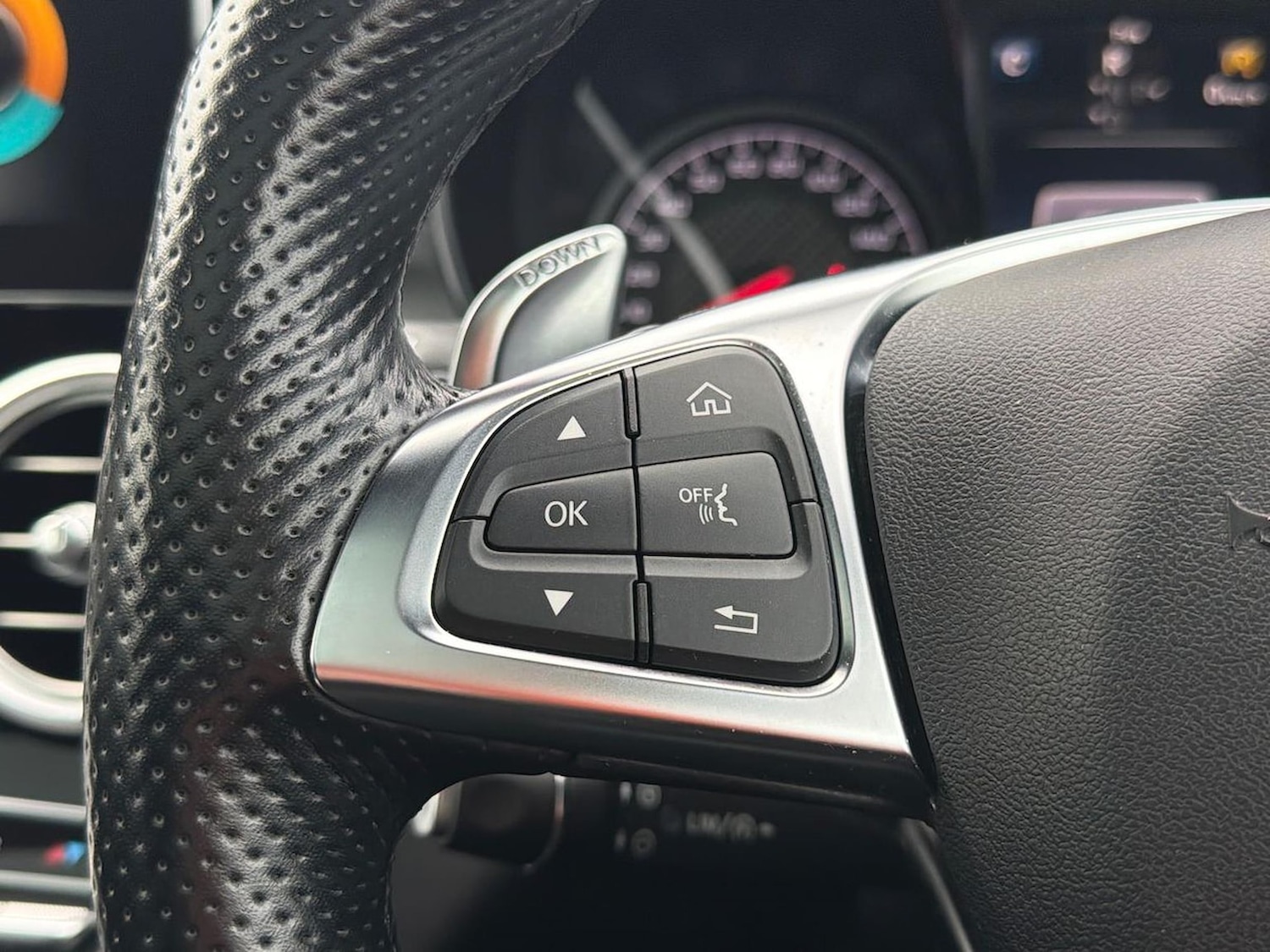 Used Mercedes-Benz C Class 2018 for sale - 76554300: Photo 26