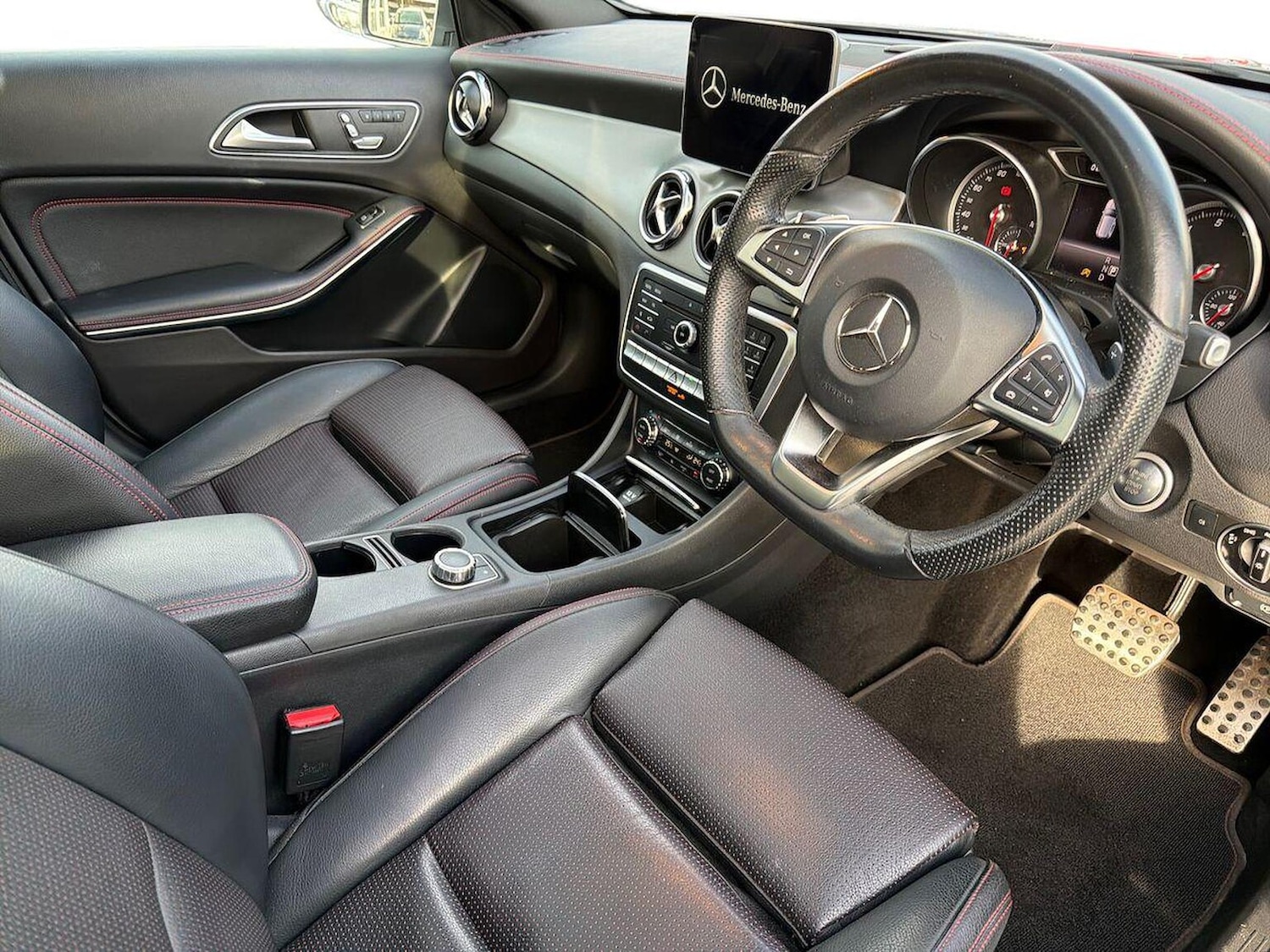 Used Mercedes-Benz GLA 2018 for sale - 76974573: Photo 15