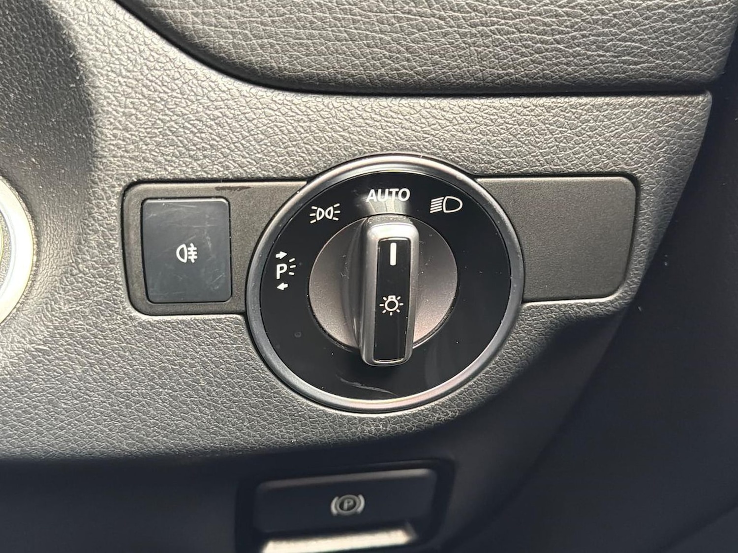 Used Mercedes-Benz GLA 2018 for sale - 76974573: Photo 22