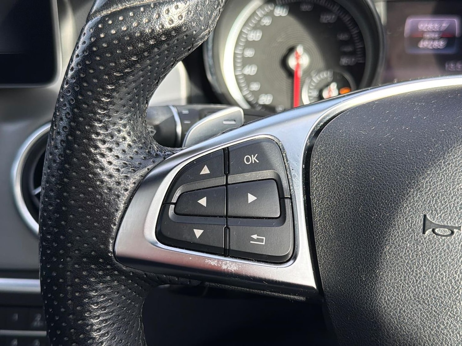 Used Mercedes-Benz GLA 2018 for sale - 76974573: Photo 26