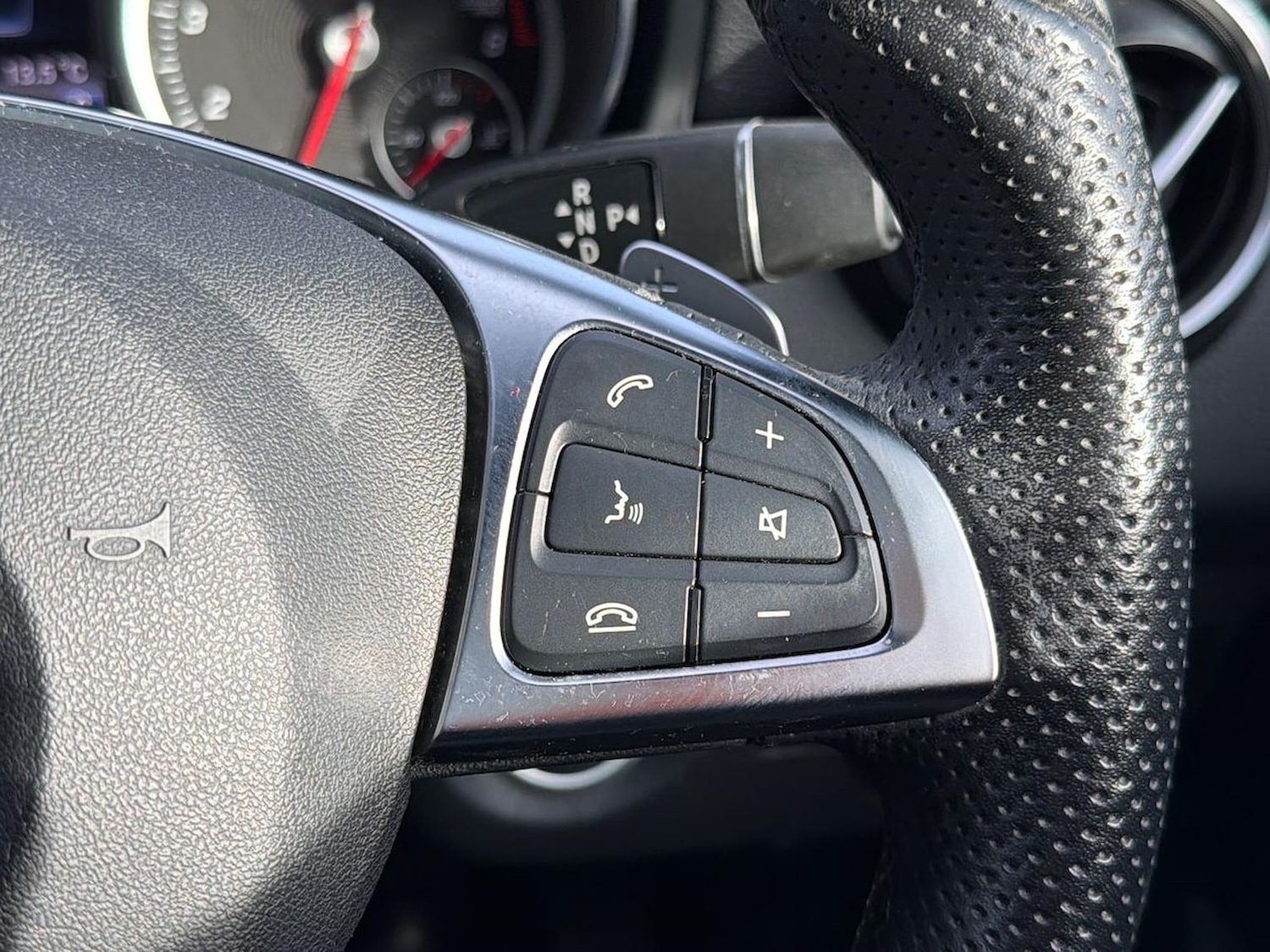 Used Mercedes-Benz GLA 2018 for sale - 76974573: Photo 27