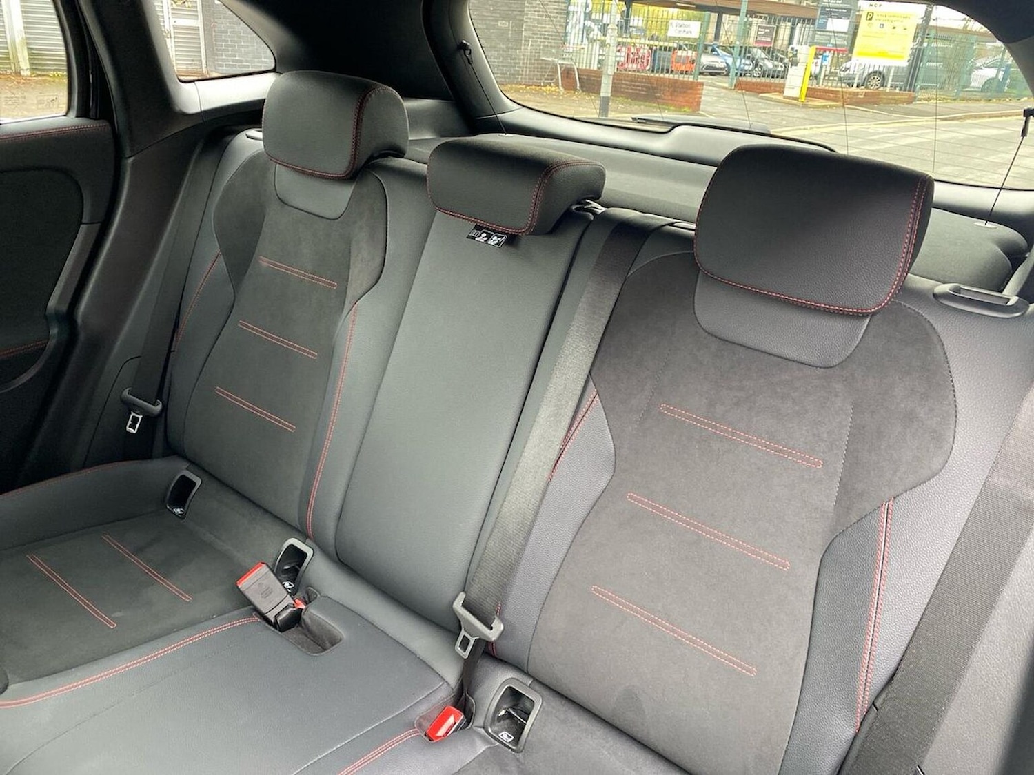 Used Mercedes-Benz GLA 2024 for sale - 76422344: Photo 16