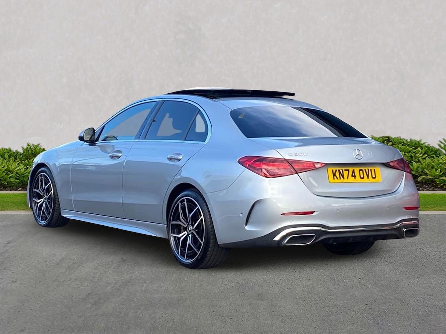 Used Mercedes-Benz C Class 2024 for sale - 77488398: Photo 2