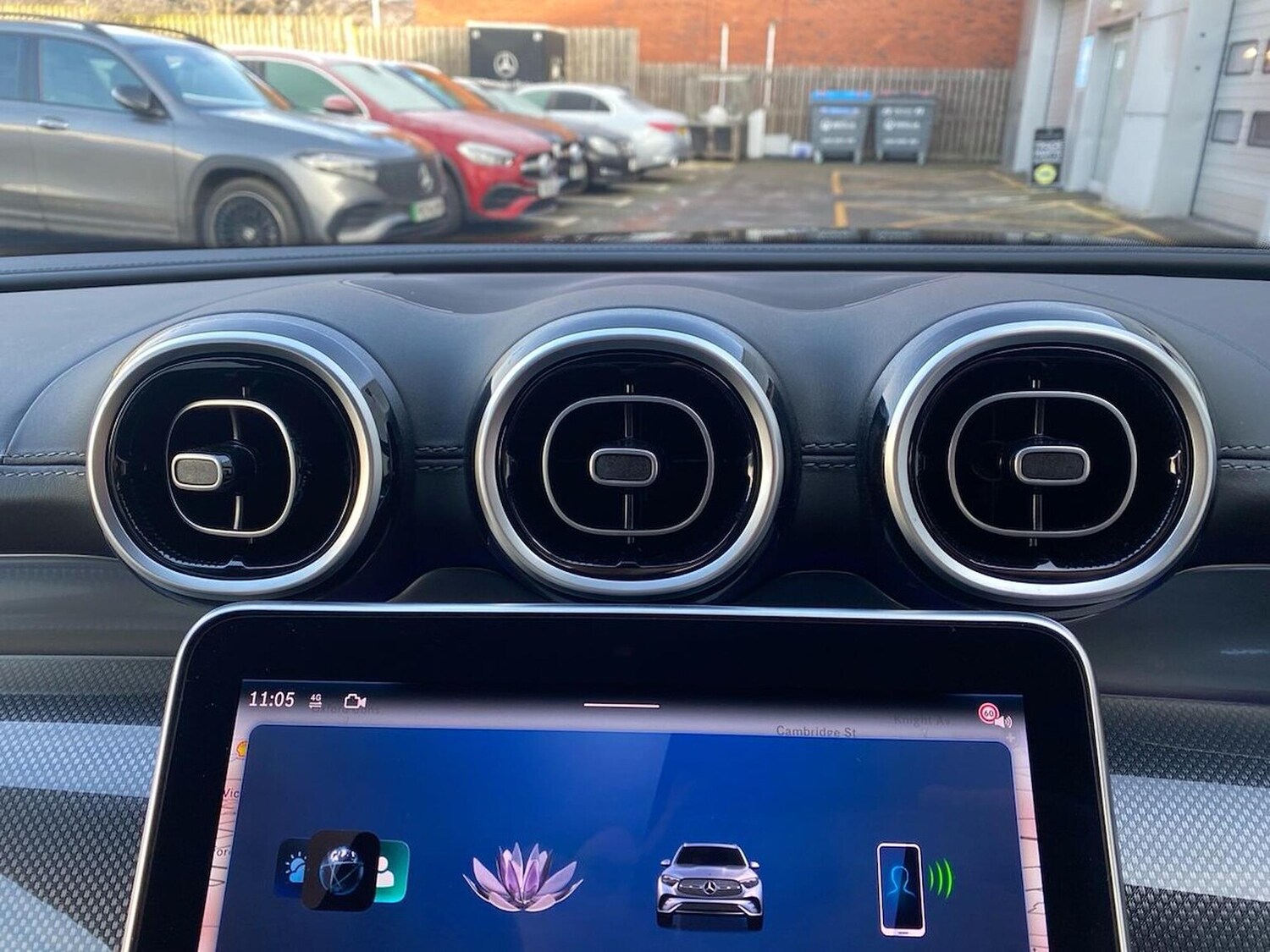 Used Mercedes-Benz GLC 2023 for sale - 77488378: Photo 12