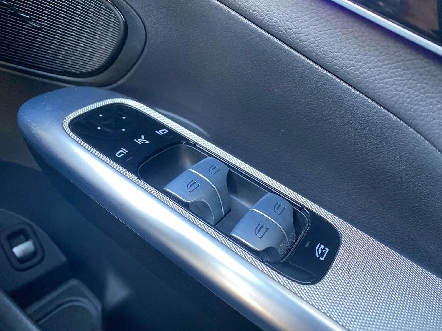 Used Mercedes-Benz GLC 2023 for sale - 77488378: Photo 21