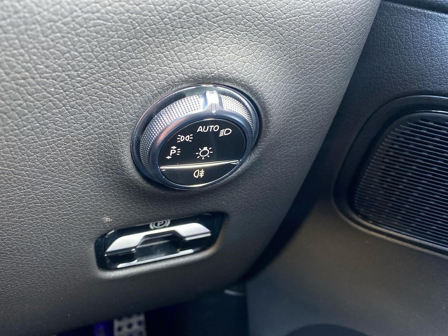 Used Mercedes-Benz GLC 2023 for sale - 77488378: Photo 22