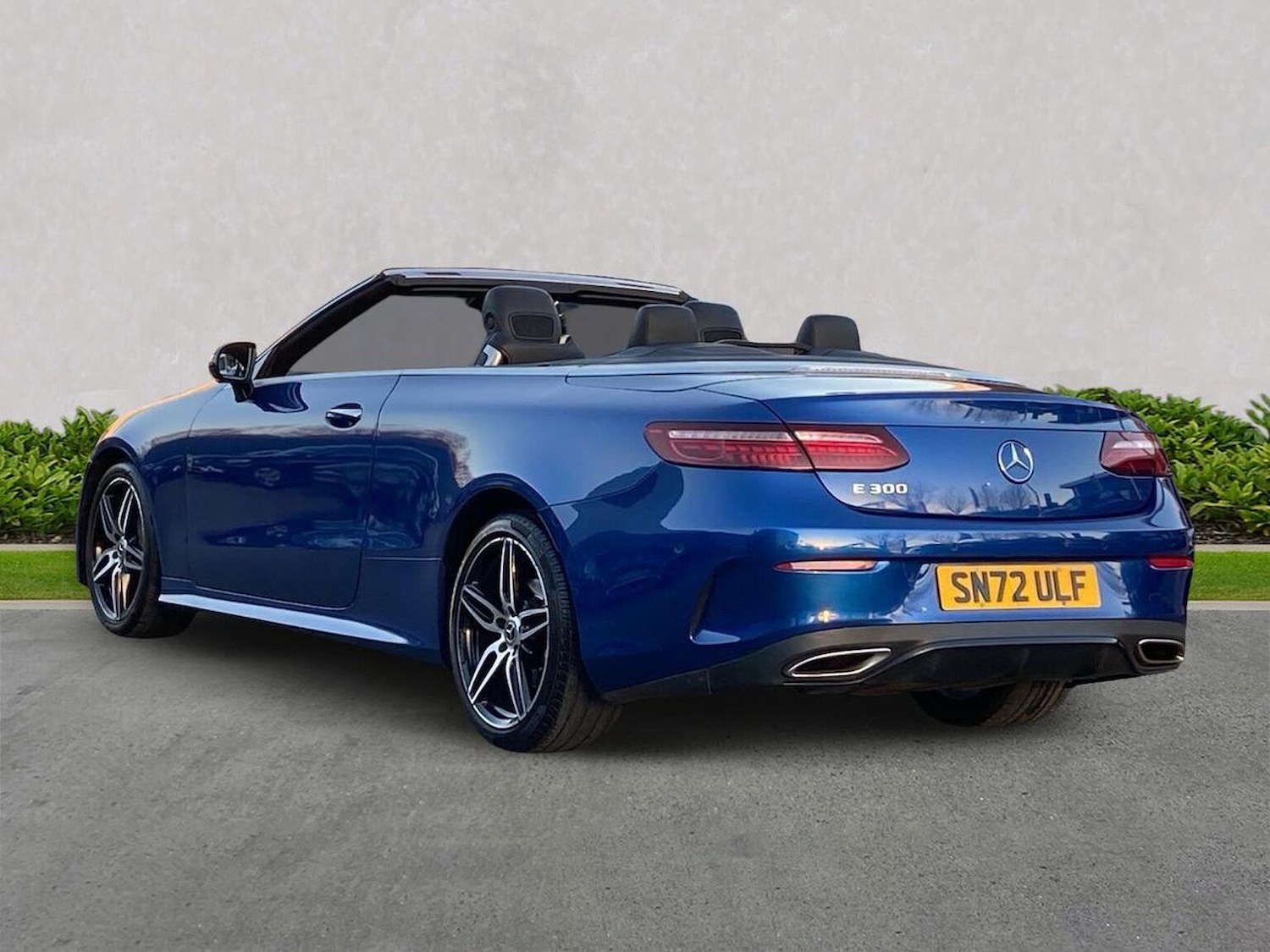 Used Mercedes-Benz E Class 2022 for sale - 76627989: Photo 2