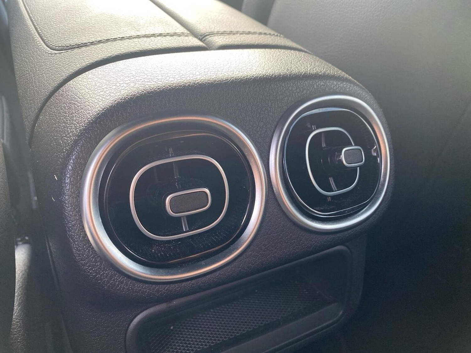 Used Mercedes-Benz GLC 2024 for sale - 76376805: Photo 14