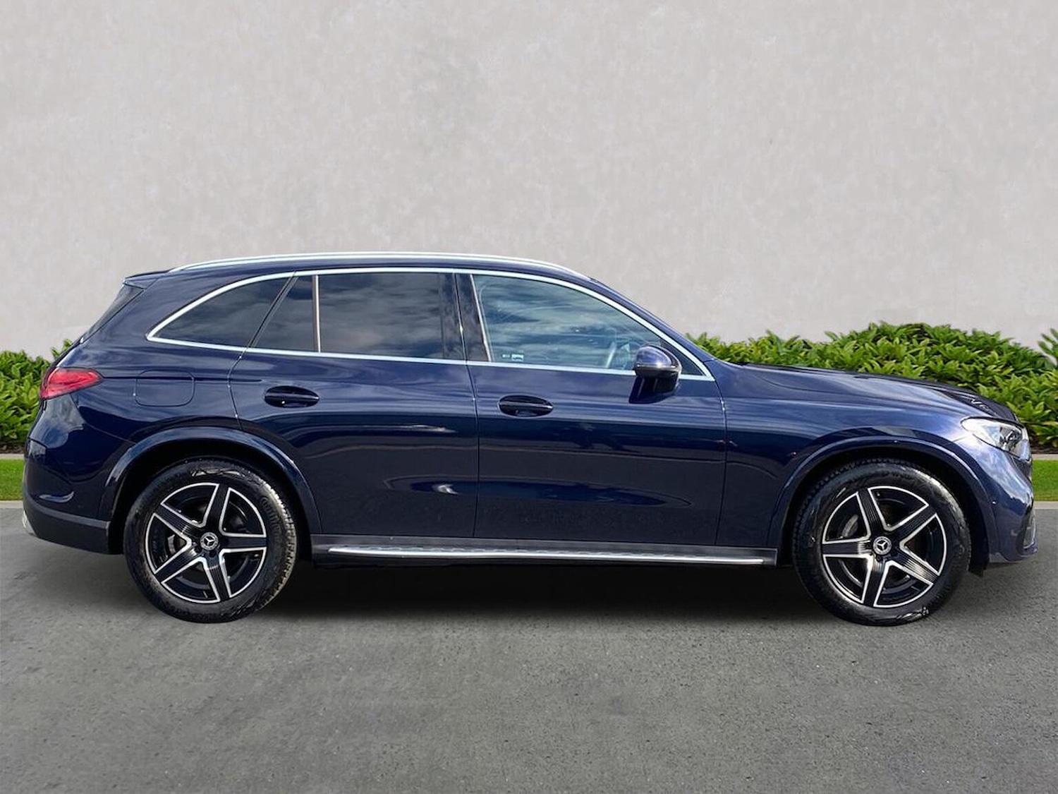 Used Mercedes-Benz GLC 2024 for sale - 76376805: Photo 3