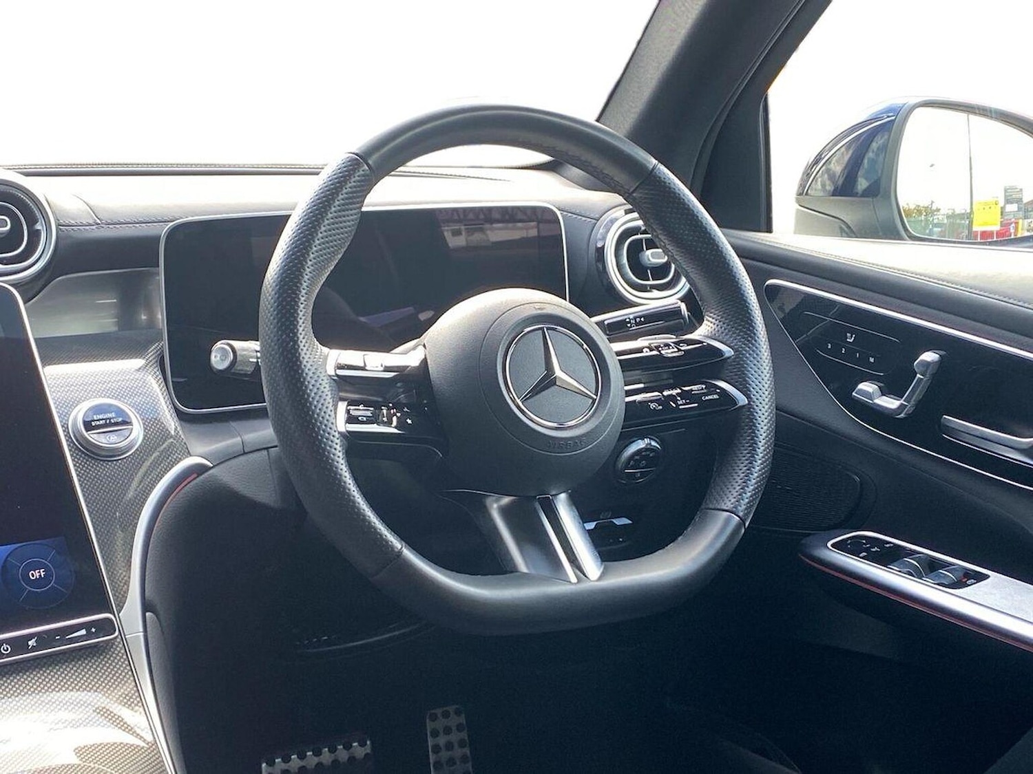 Used Mercedes-Benz GLC 2024 for sale - 76376805: Photo 9