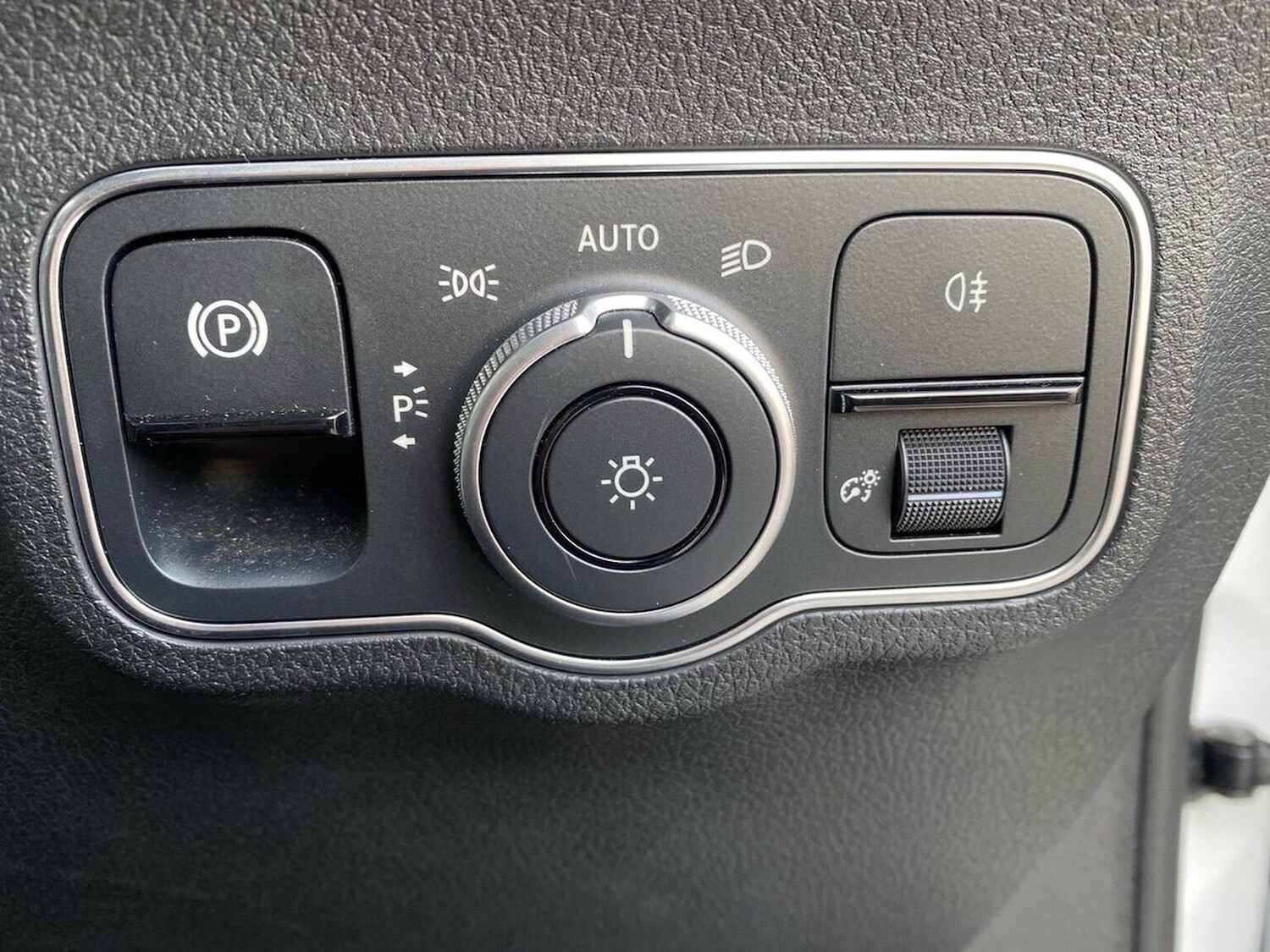 Used Mercedes-Benz GLB 2023 for sale - 76236953: Photo 22