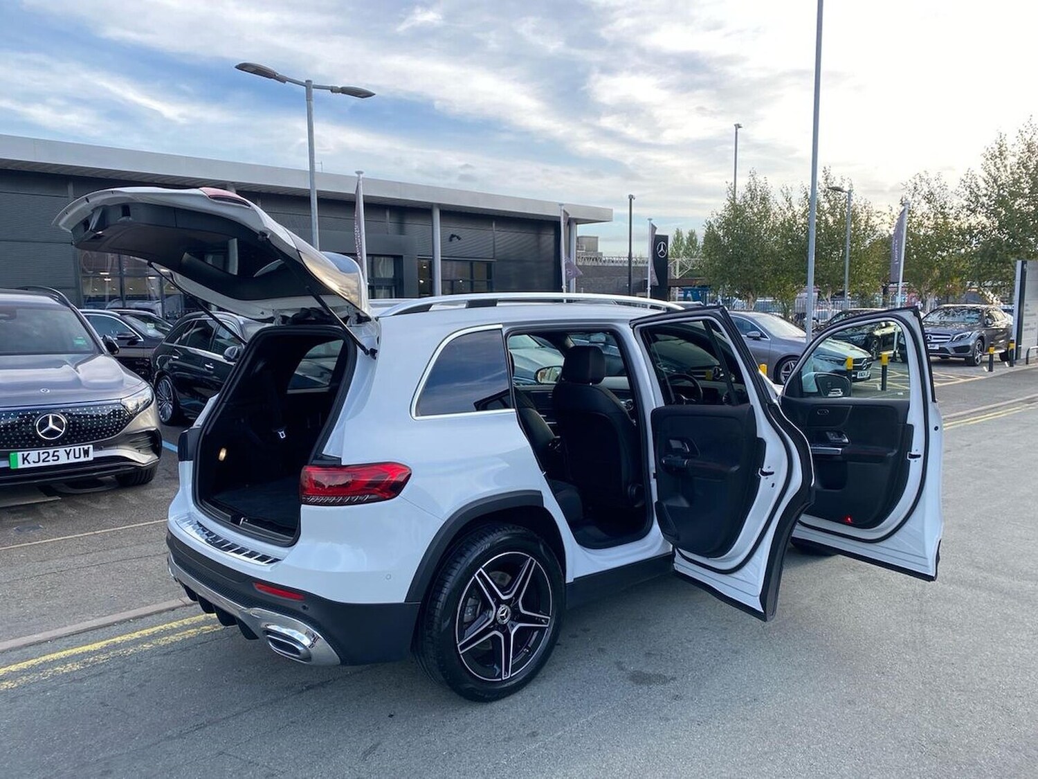 Used Mercedes-Benz GLB 2023 for sale - 76236953: Photo 40