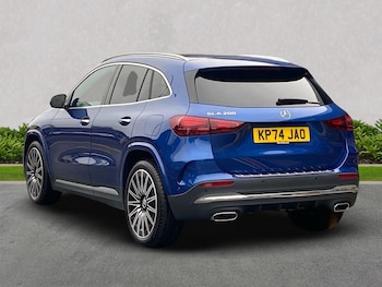Used Mercedes-Benz GLA 2024 for sale - 76157210: Photo 2