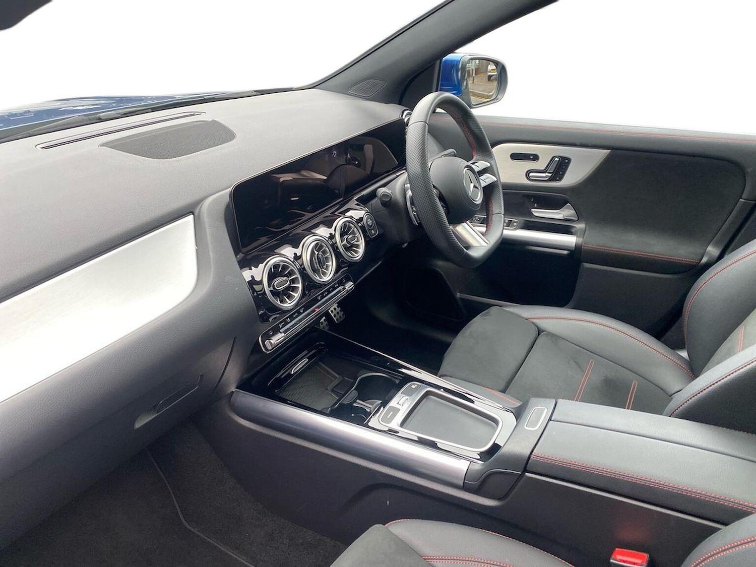 Used Mercedes-Benz GLA 2024 for sale - 76157210: Photo 7