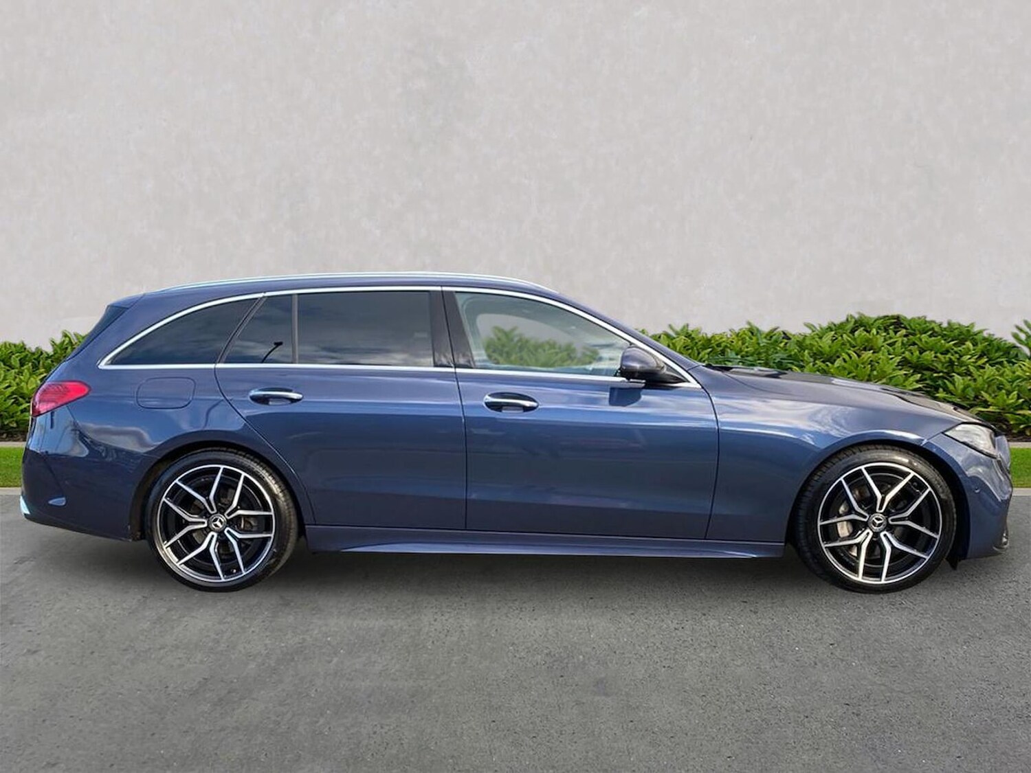 Used Mercedes-Benz C Class 2024 for sale - 76583208: Photo 3