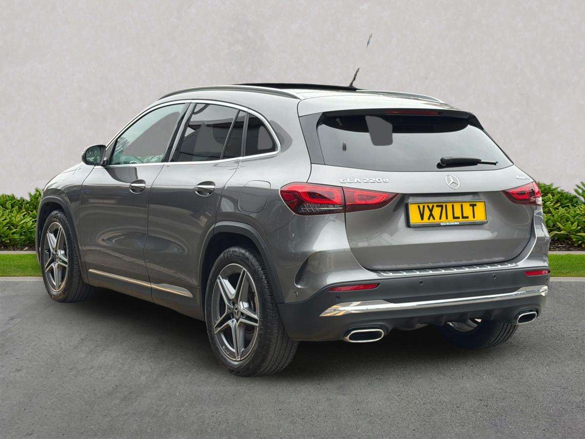 Used Mercedes-Benz GLA 2022 for sale - 77610107: Photo 2