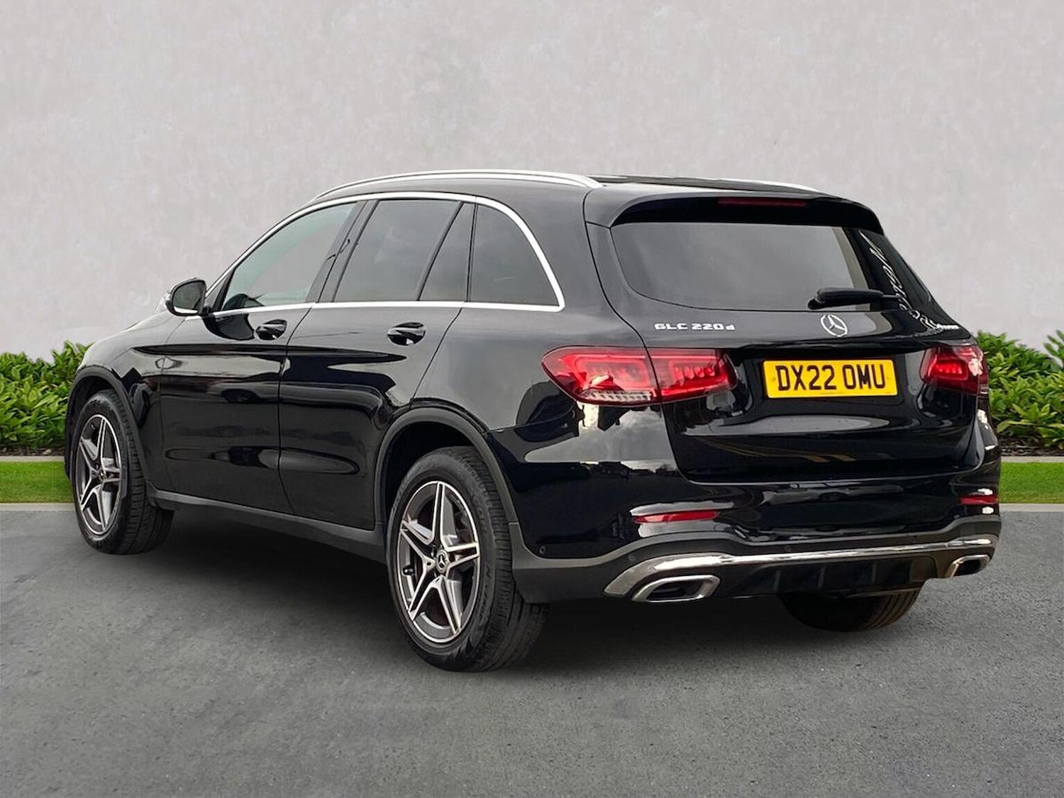 Used Mercedes-Benz GLC 2022 for sale - 76893279: Photo 2