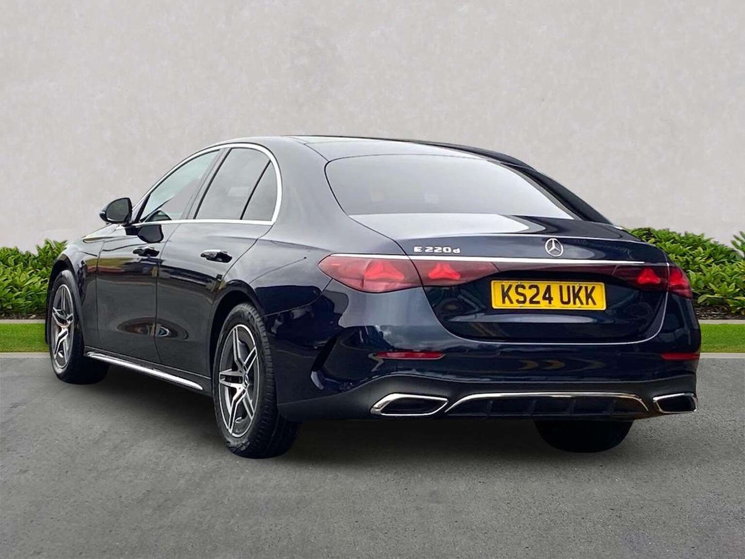 Used Mercedes-Benz E Class 2024 for sale - 77775216: Photo 2