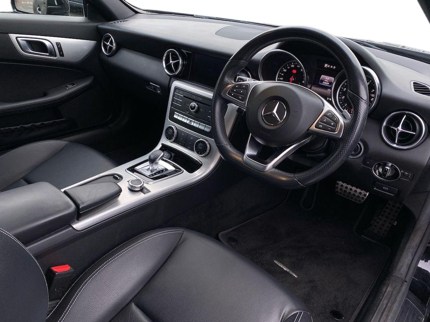 Used Mercedes-Benz SLC 2018 for sale - 76666182: Photo 15