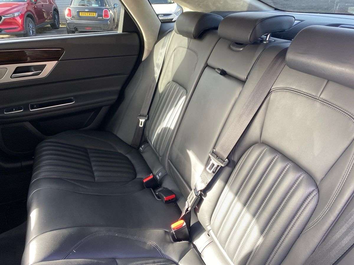 Used Jaguar XF 2019 for sale - 77980040: Photo 16
