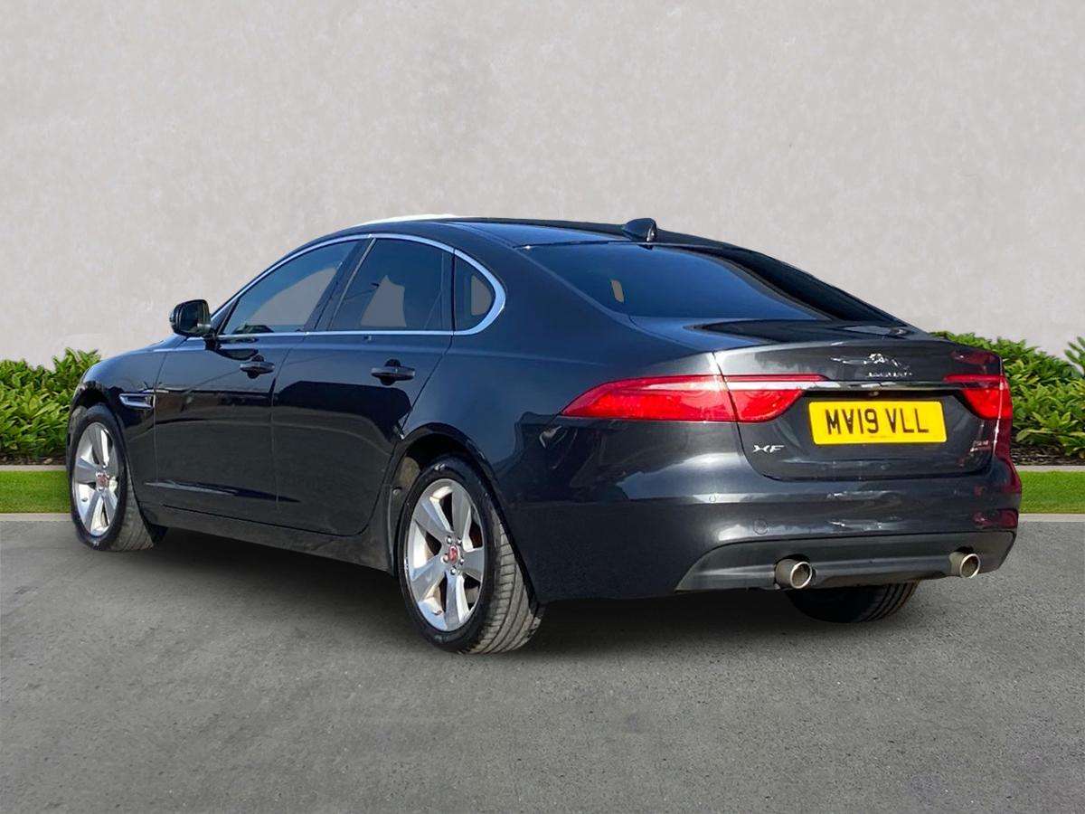 Used Jaguar XF 2019 for sale - 77980040: Photo 2