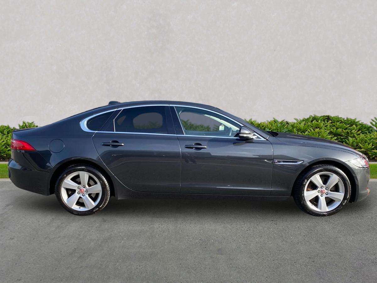 Used Jaguar XF 2019 for sale - 77980040: Photo 3