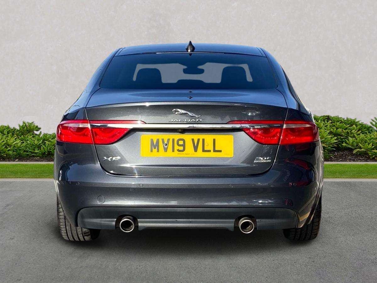 Used Jaguar XF 2019 for sale - 77980040: Photo 4