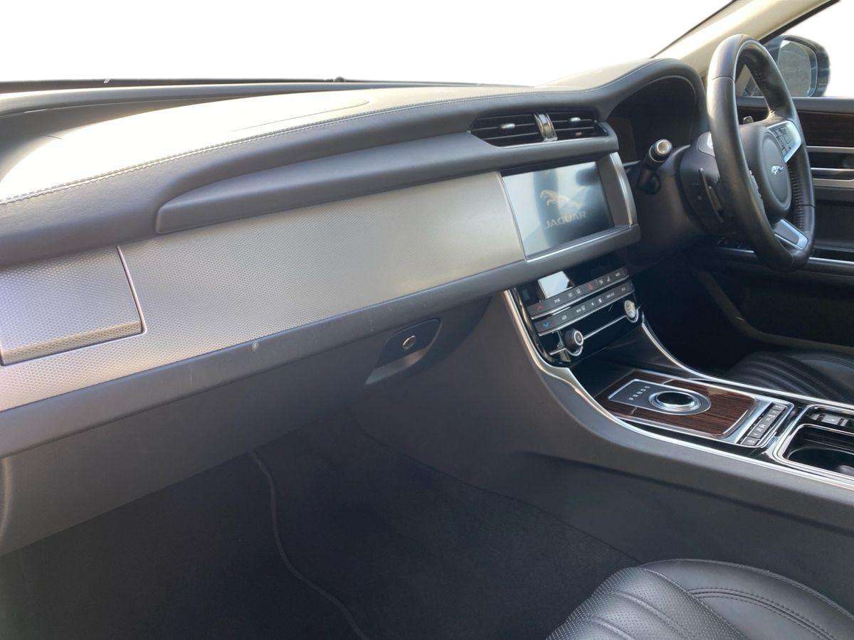 Used Jaguar XF 2019 for sale - 77980040: Photo 7