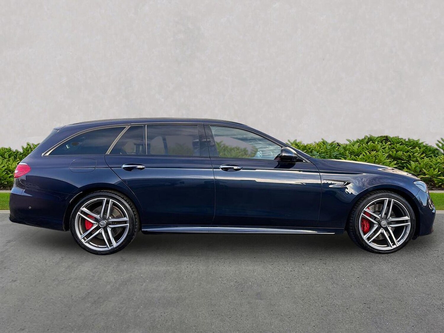 Used Mercedes-Benz E Class 2019 for sale - 76735629: Photo 3