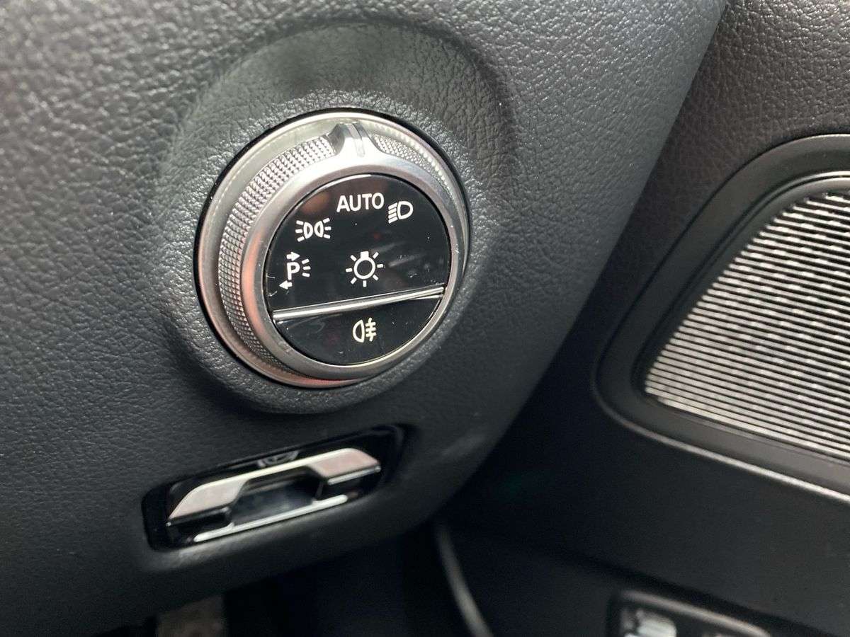 Used Mercedes-Benz C Class 2025 for sale - 78183061: Photo 22