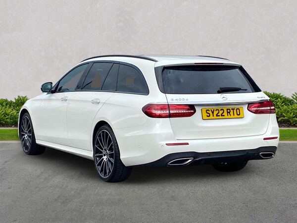 Used Mercedes-Benz E-Class 2022 for sale - 76206036: Photo 2