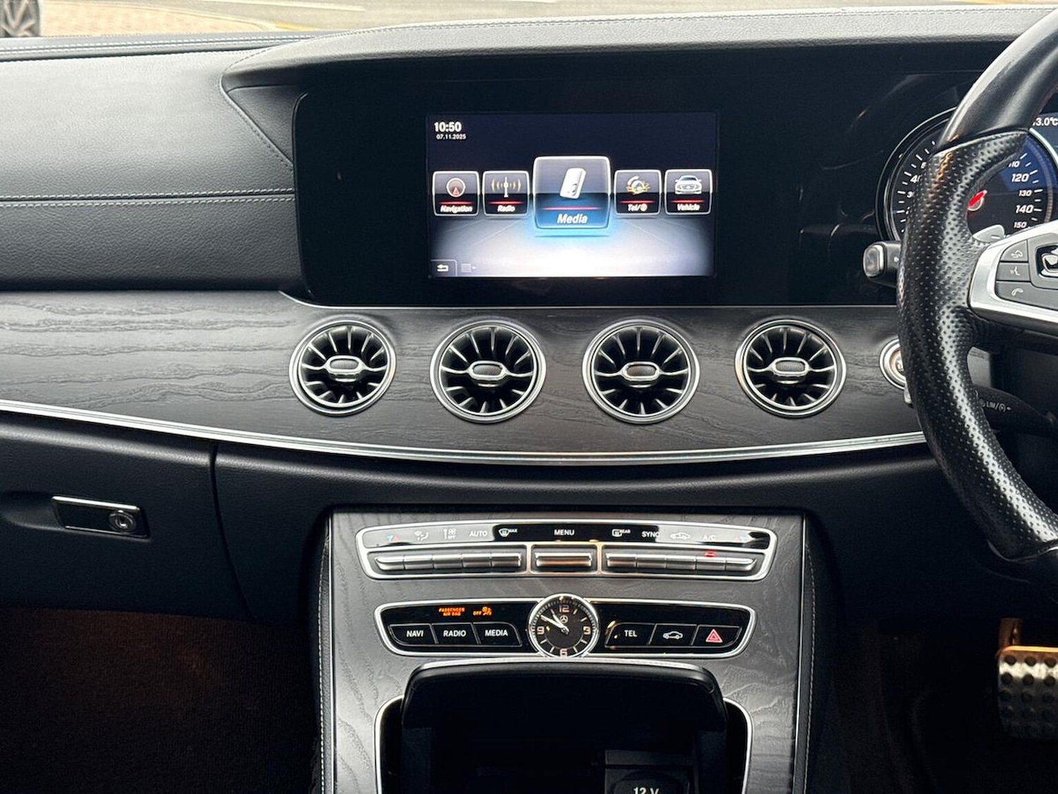 Used Mercedes-Benz E Class 2017 for sale - 76506153: Photo 13