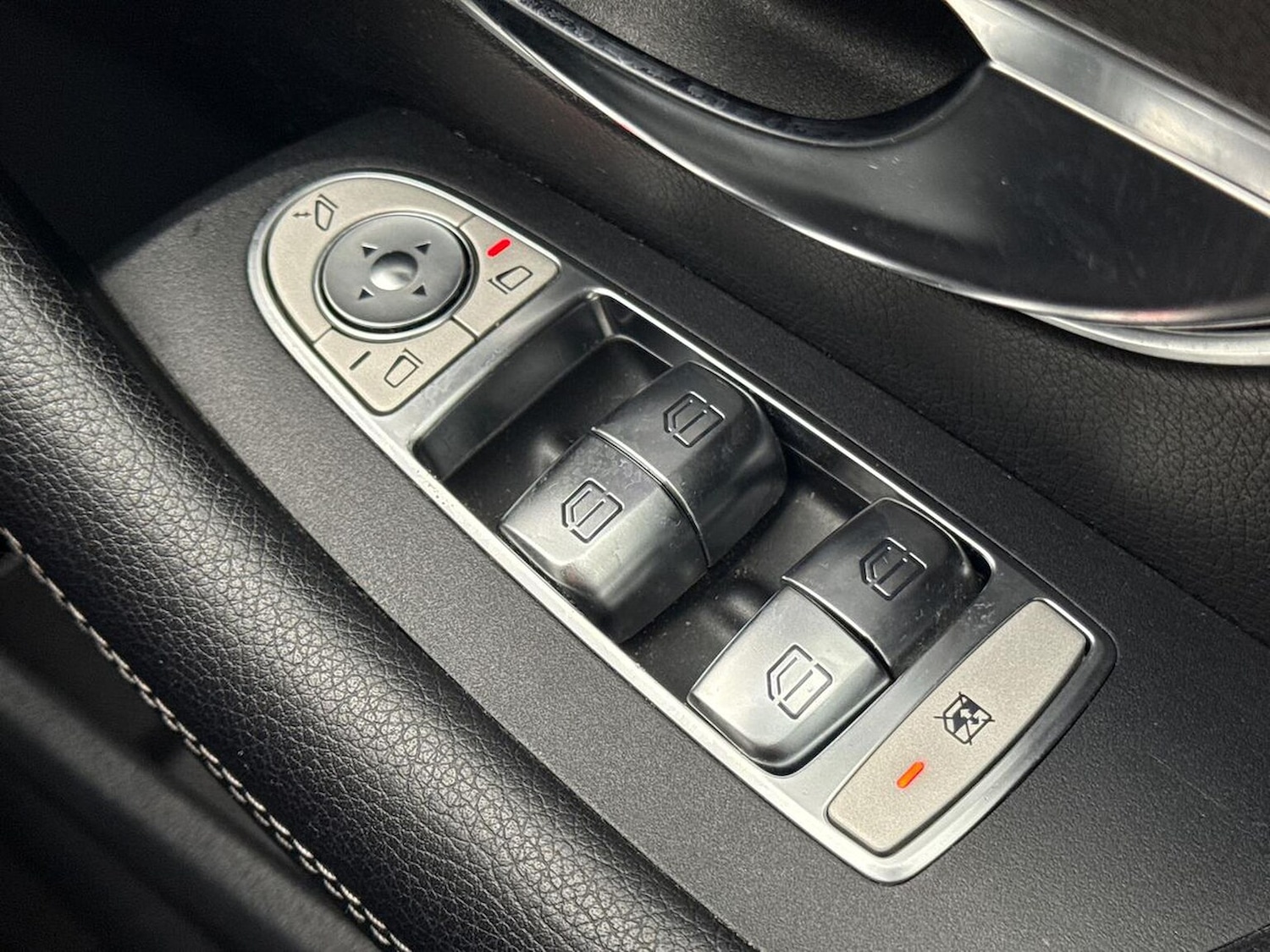 Used Mercedes-Benz E Class 2017 for sale - 76506153: Photo 21