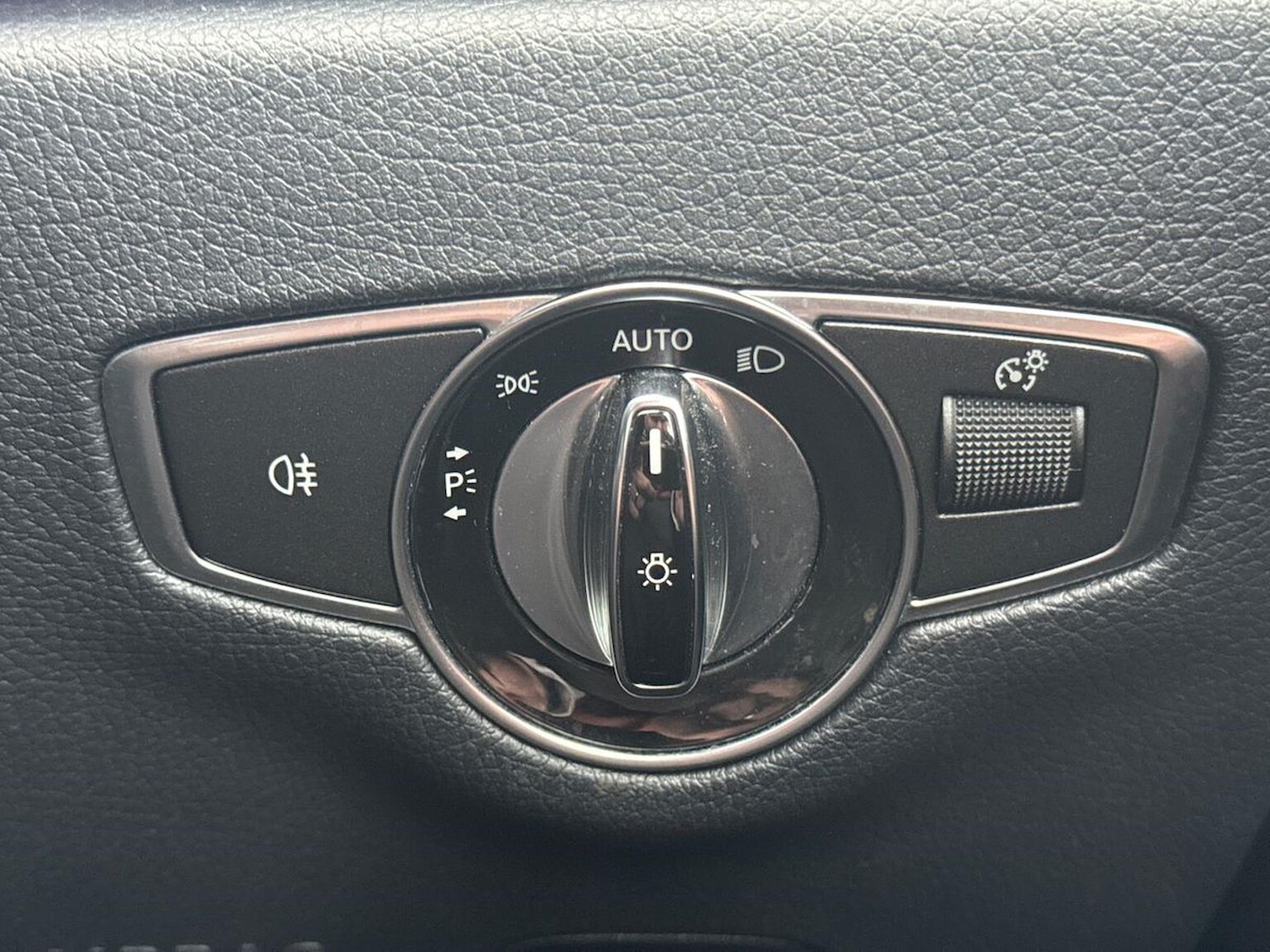 Used Mercedes-Benz E Class 2017 for sale - 76506153: Photo 22