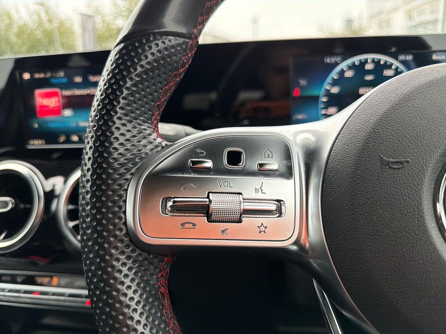 Used Mercedes-Benz GLB 2022 for sale - 76504937: Photo 25