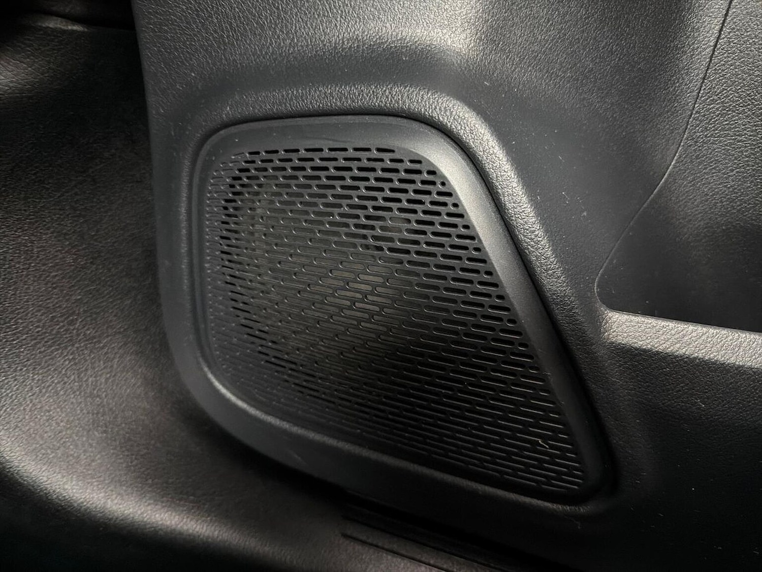 Used Mercedes-Benz GLB 2022 for sale - 76504937: Photo 30