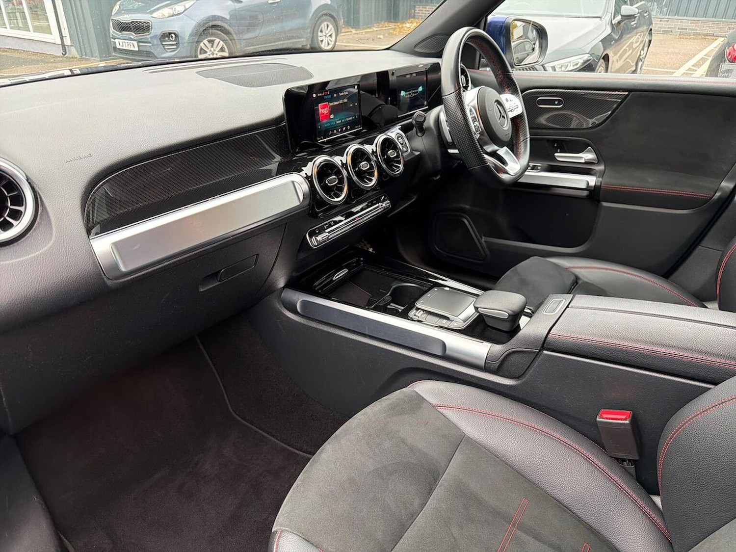 Used Mercedes-Benz GLB 2022 for sale - 76504937: Photo 6