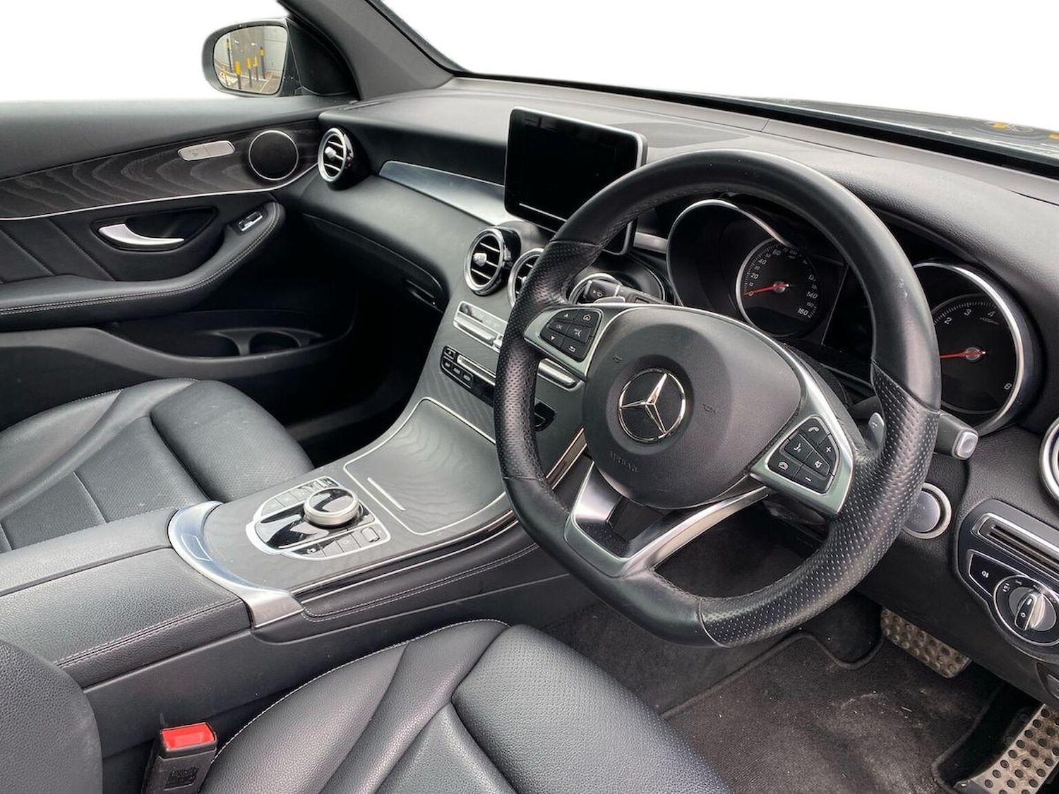 Used Mercedes-Benz GLC 2019 for sale - 76418247: Photo 15