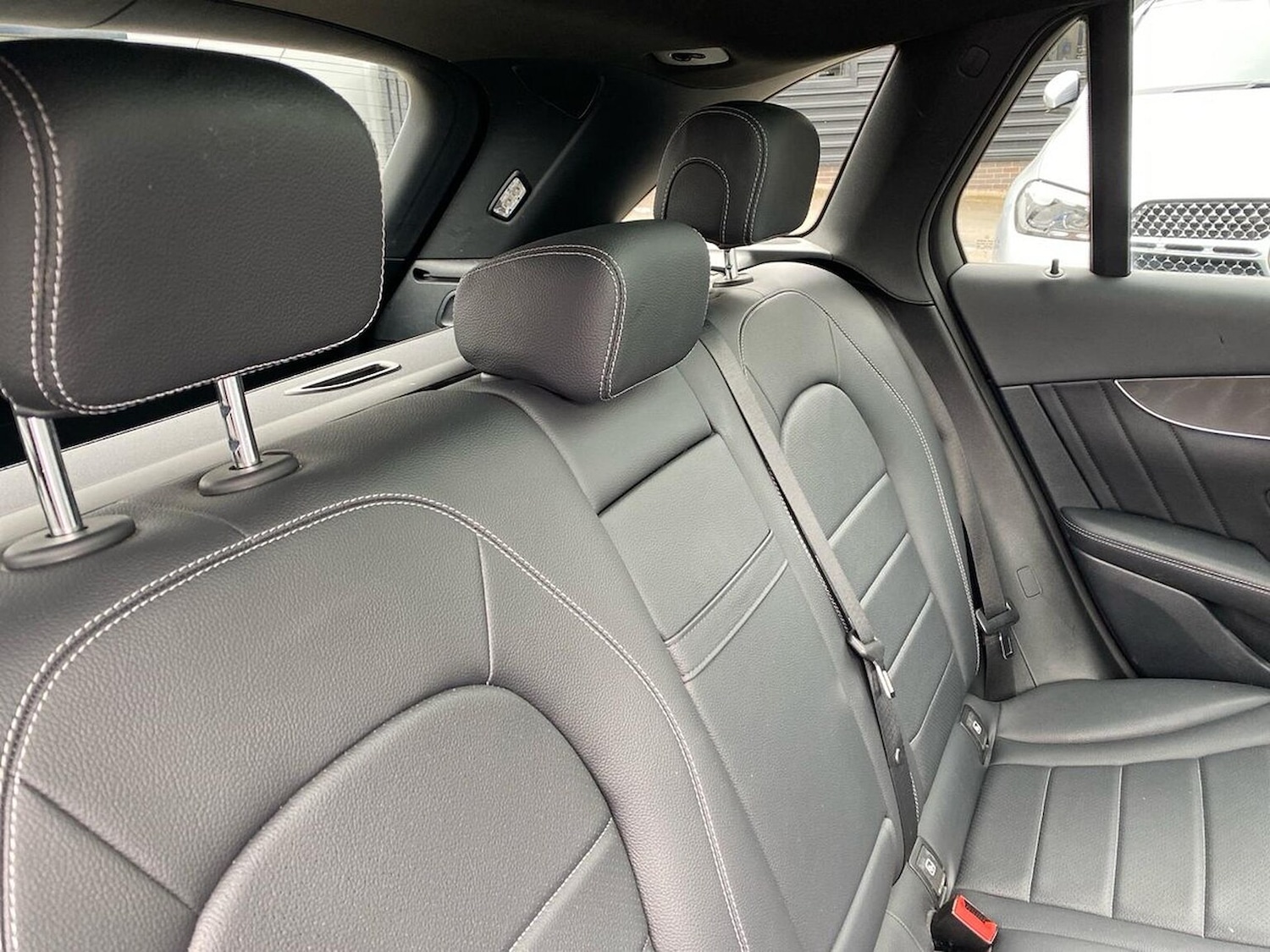 Used Mercedes-Benz GLC 2019 for sale - 76418247: Photo 16