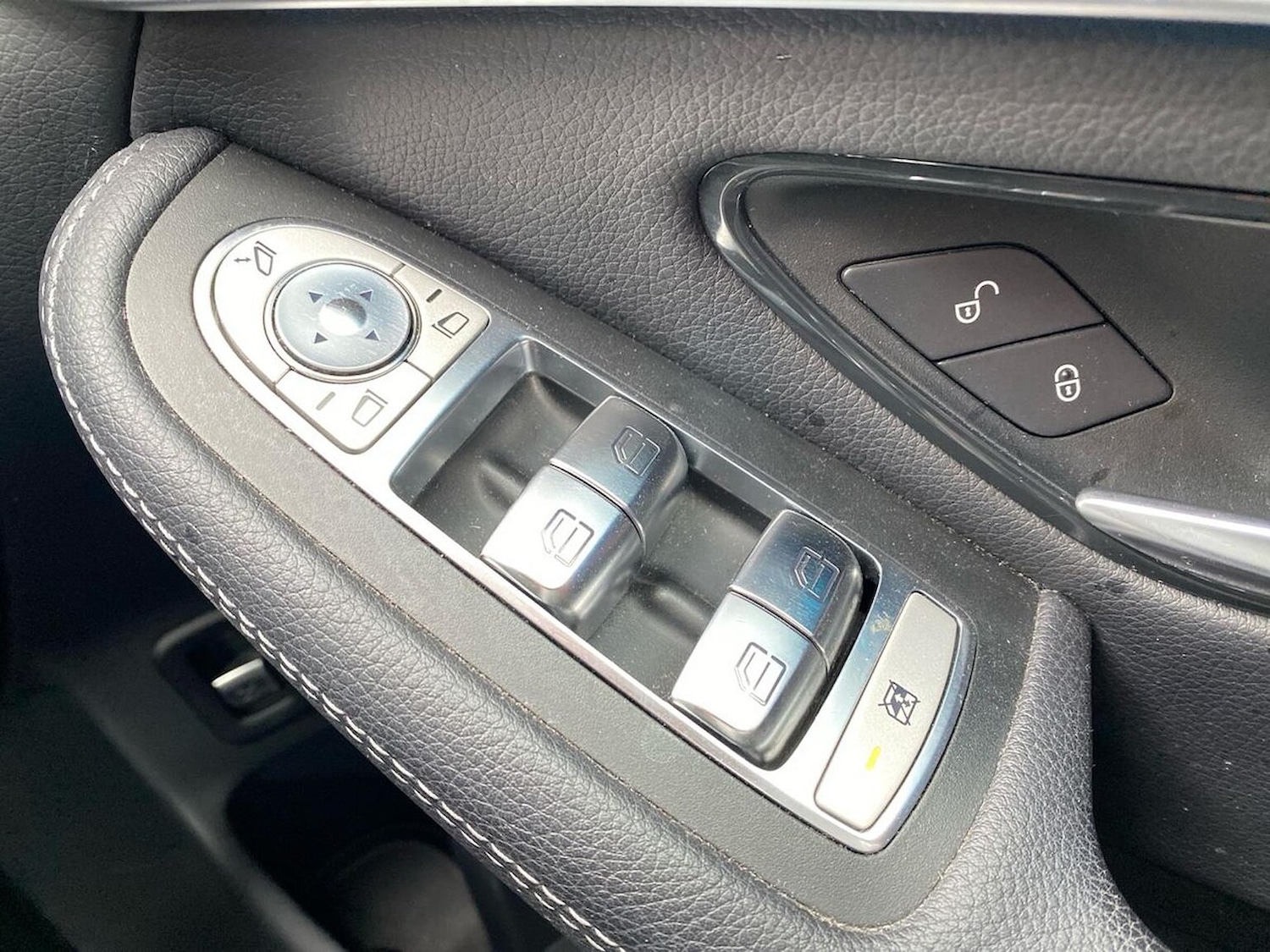 Used Mercedes-Benz GLC 2019 for sale - 76418247: Photo 21