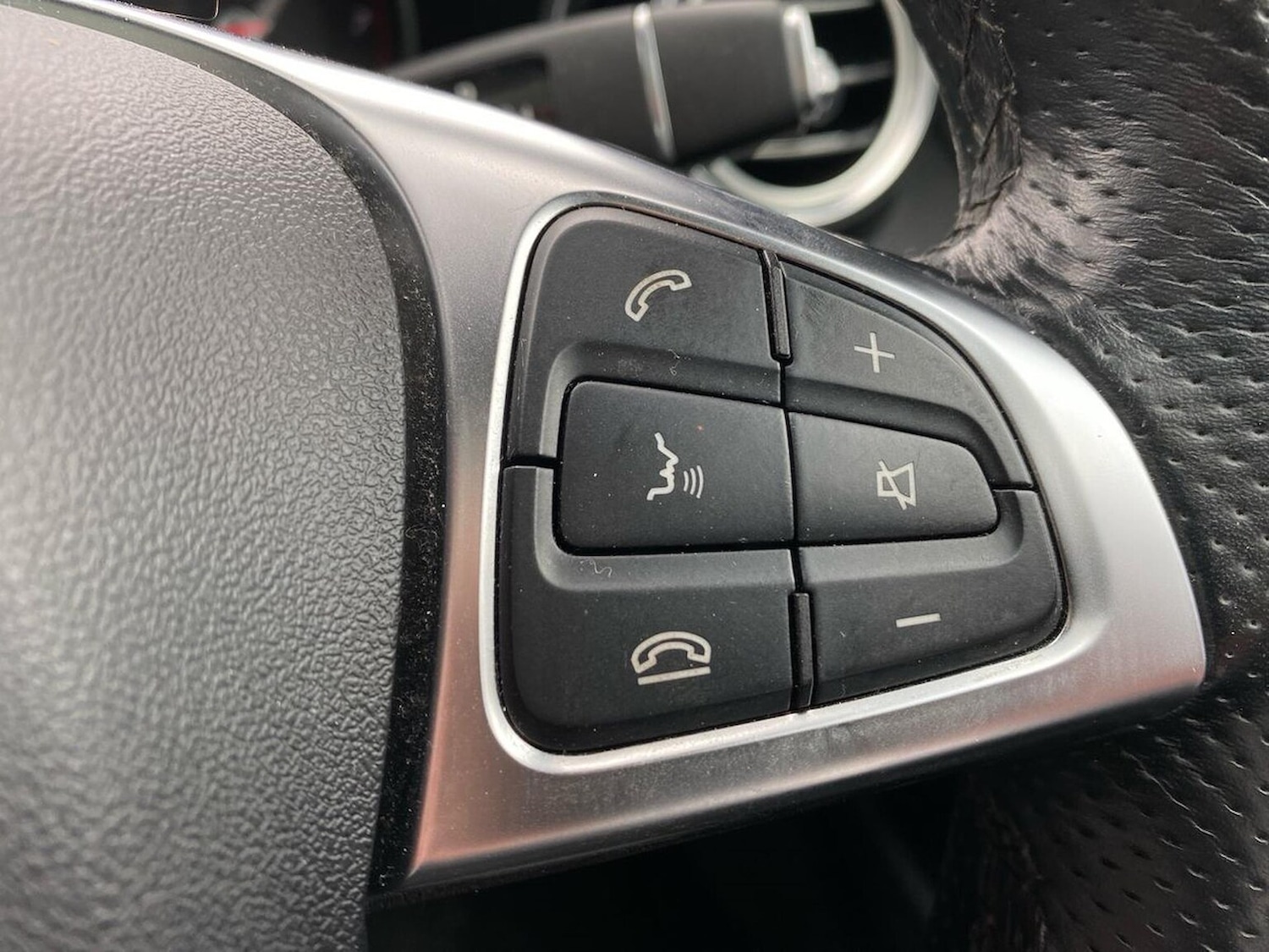 Used Mercedes-Benz GLC 2019 for sale - 76418247: Photo 28