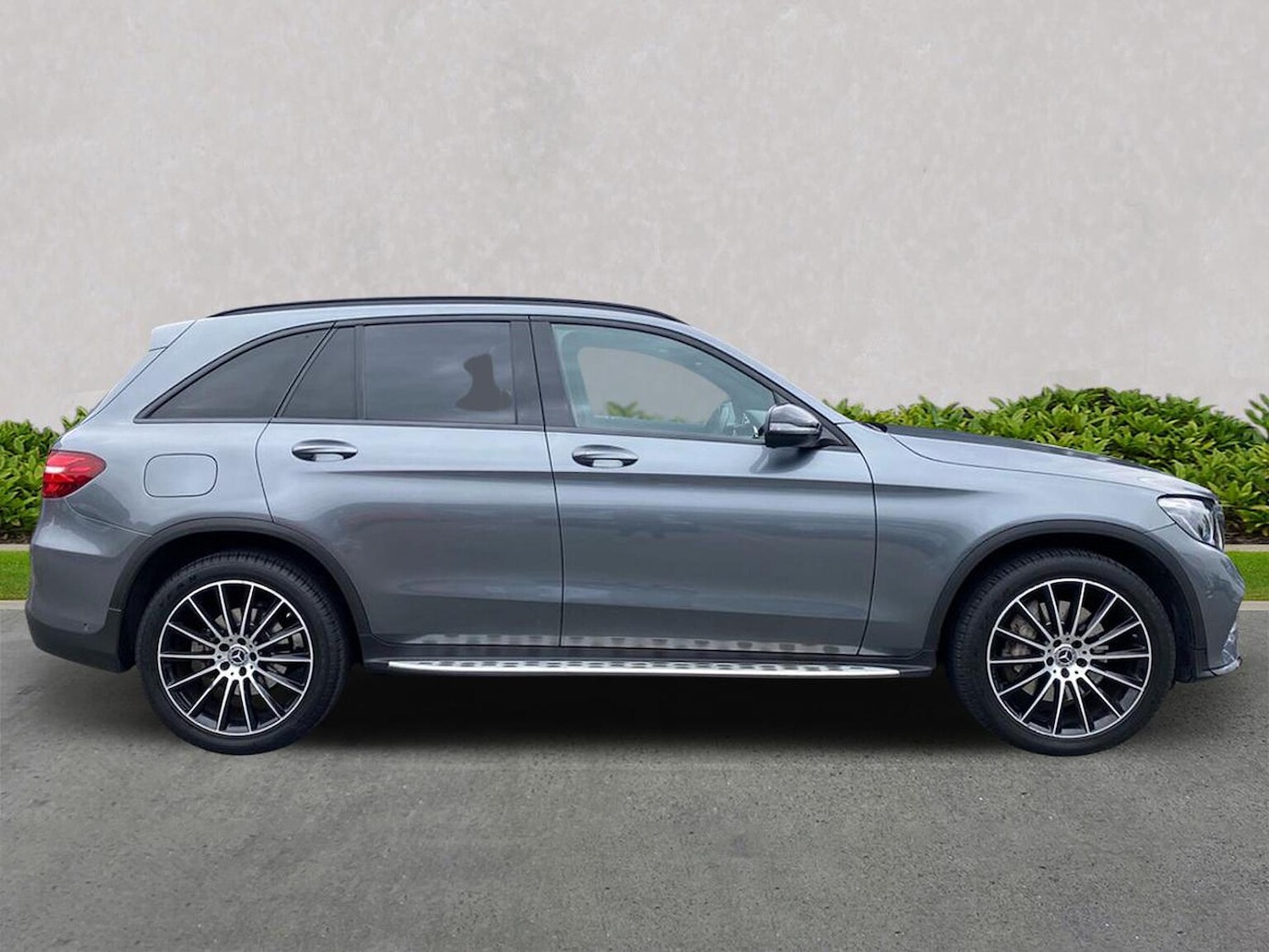 Used Mercedes-Benz GLC 2019 for sale - 76418247: Photo 3