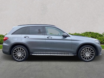 Used Mercedes-Benz GLC 2019 for sale - 76418247: Photo